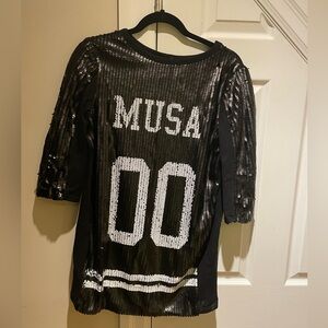 Imperial Dress 
Glitter mid-length black dress